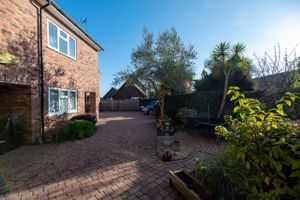 Garden & Parking- click for photo gallery